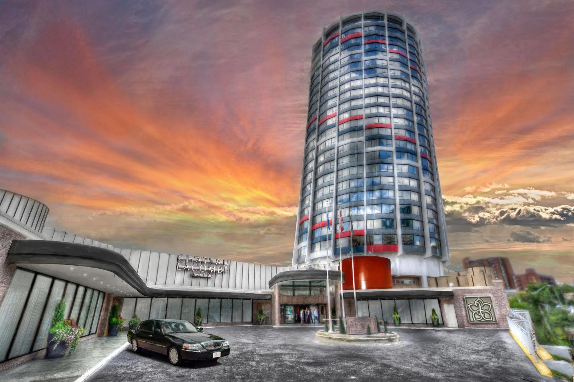 Chateau Lacombe Hotel Edmonton Exterior photo