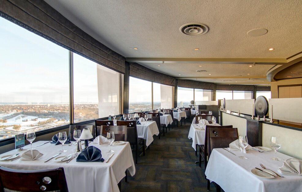 Chateau Lacombe Hotel Edmonton Exterior photo